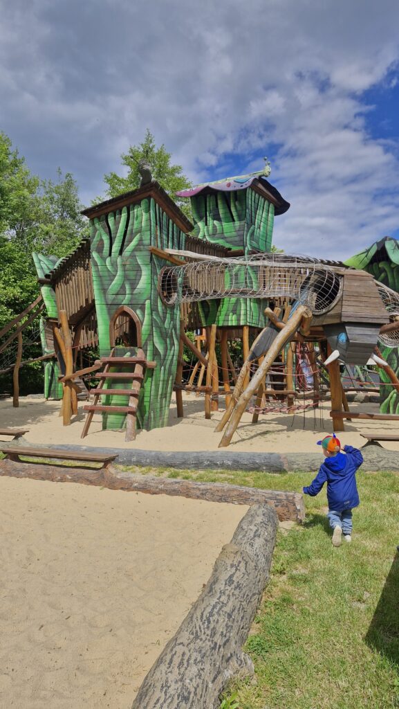 atrakcje park dino owady miejsce dla dzieci rodzina