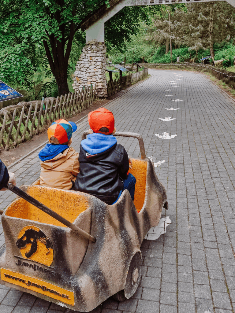 dino parkdino dinozaury trex wakacje z dziećmi