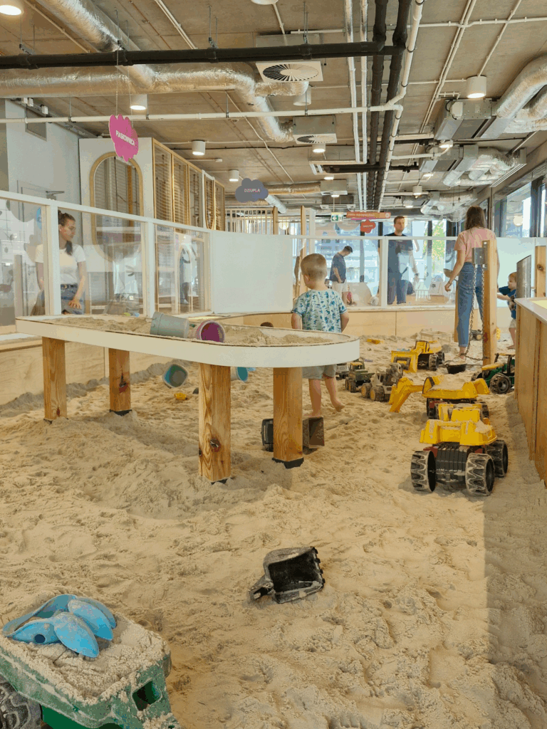 piaskownica sensoryczna kinetyka polska atrakcje dzieci rodzina warszawa